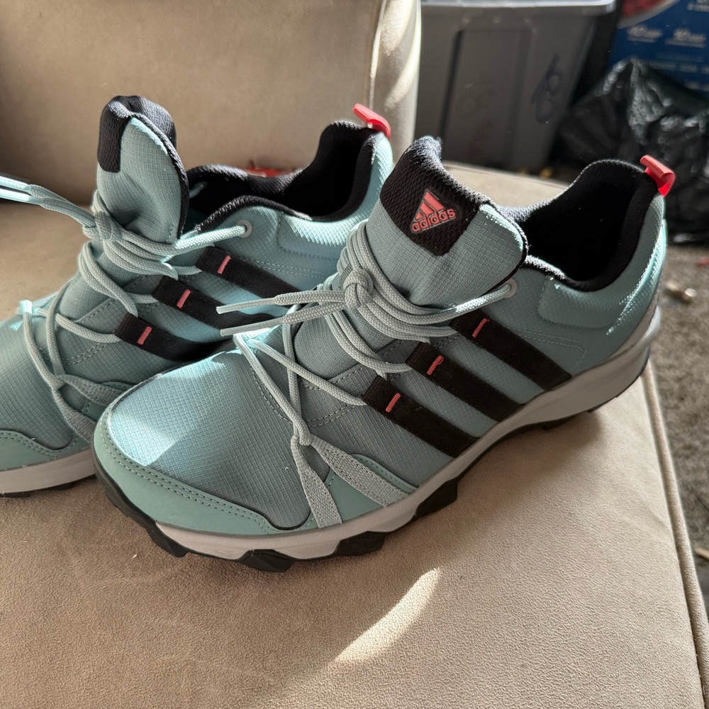 Adidas traxion cross training Shoes/sneakers